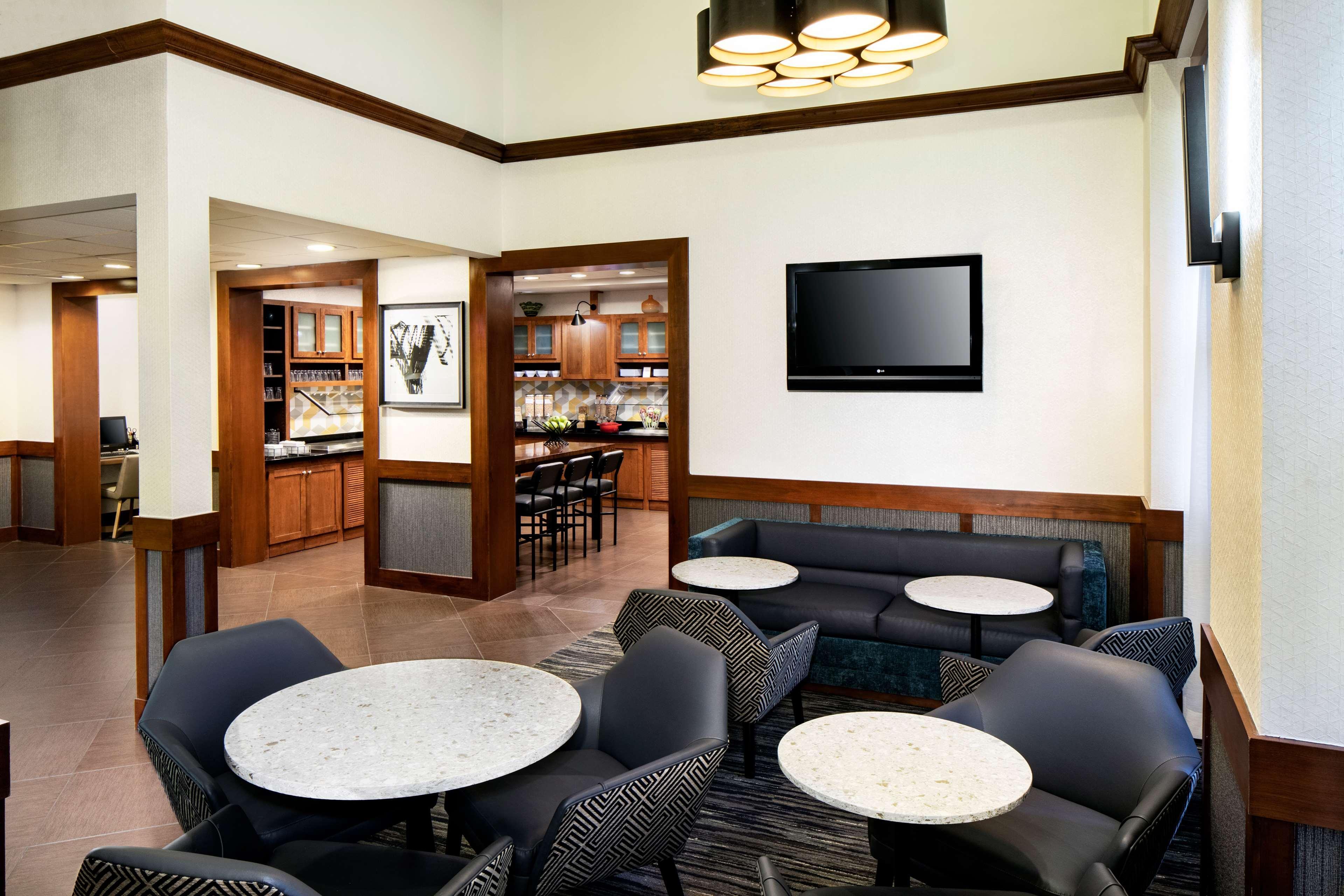 Hyatt Place Топика Екстериор снимка