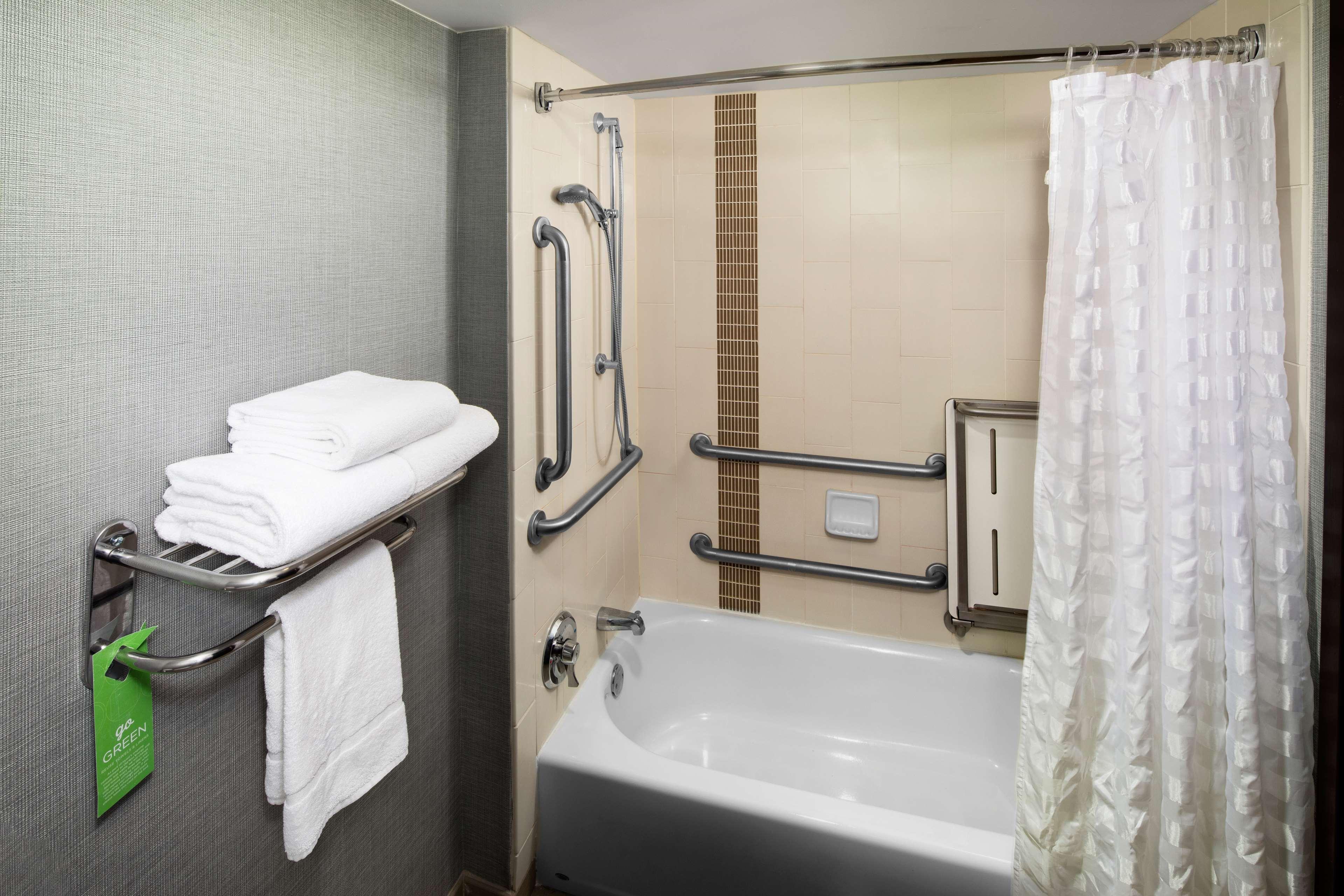 Hyatt Place Топика Екстериор снимка