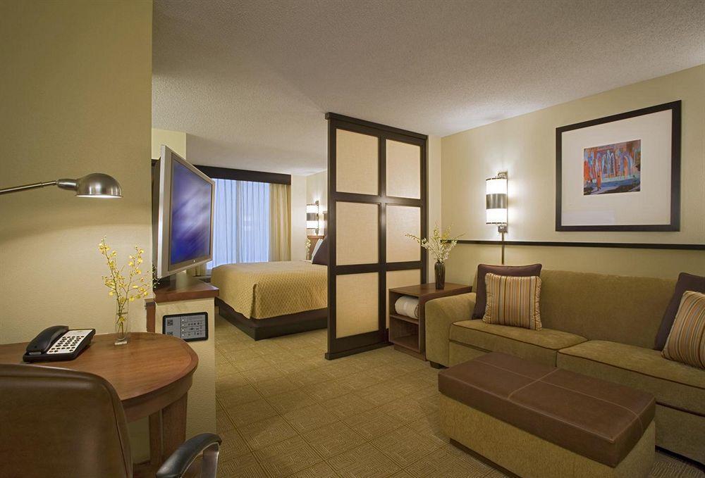 Hyatt Place Топика Екстериор снимка